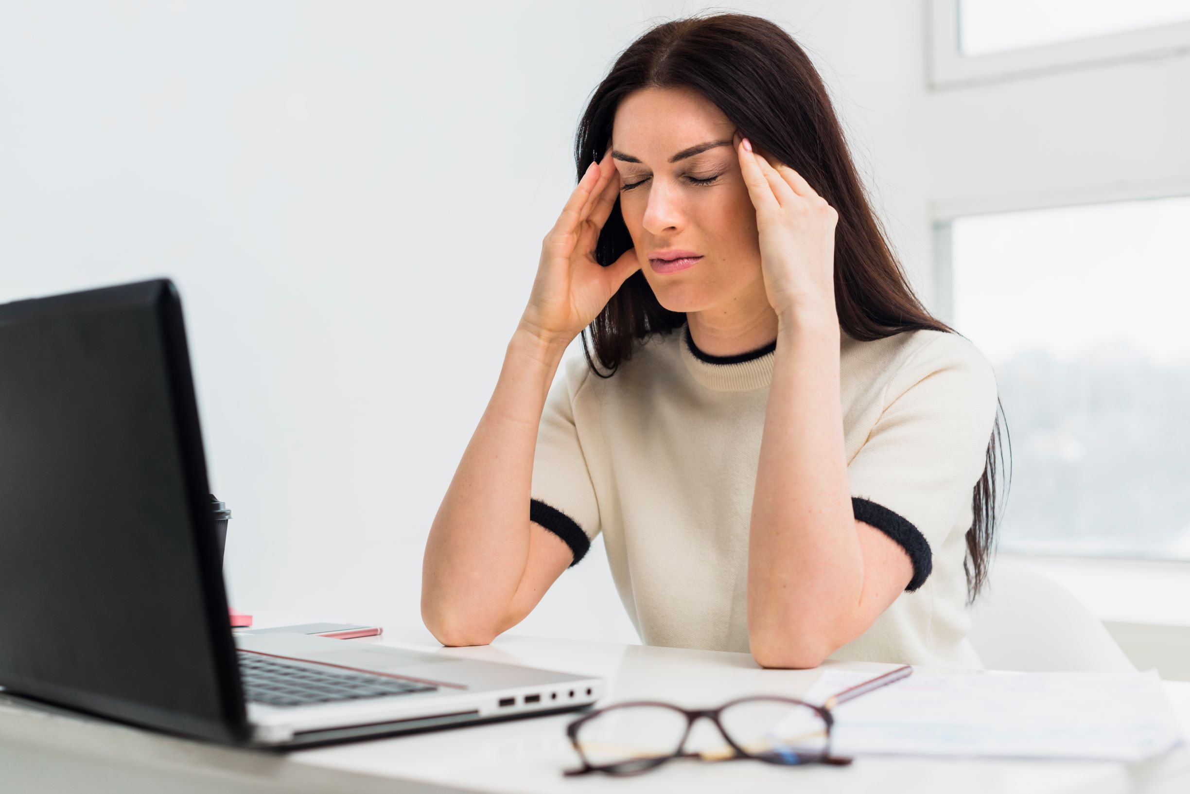 5 خطوات علمية لخفض التوتر والقلق فورًا