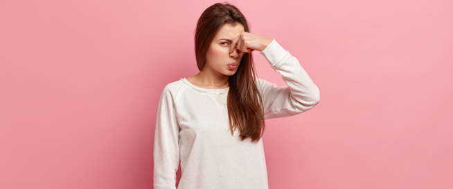 رائحة الفم الكريهة قد ناجمة عن التهاب مزمن في الجيوب الأنفية