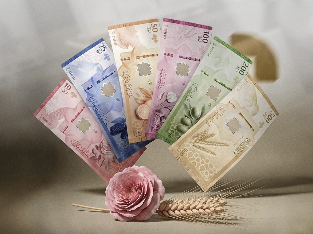 استقراراً نسبياً..في اسعار صرف الليرة السورية مقابل الدولار اليوم الجمعة 8 مايو