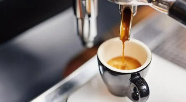 الإسبريسو يحسن الهضم ويقلل خطر ألزهايمر والوفاة المبكرة