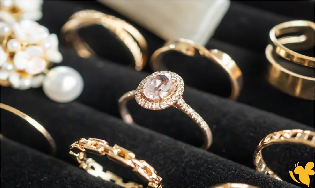 الذهب في الإمارات يلتقط أنفاسه.. استقرار حذر بعد موجة هبوط حادة