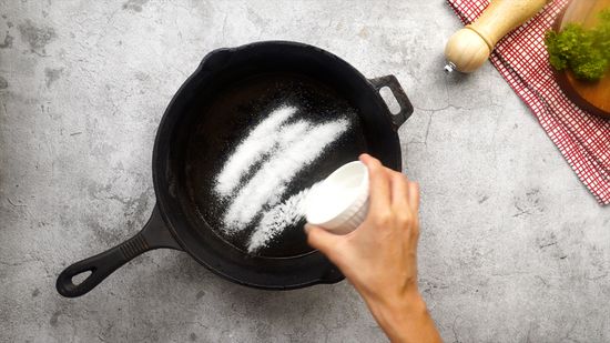 أفضل الطرق الفعّالة لإزالة الصدأ من الأواني والمقالي